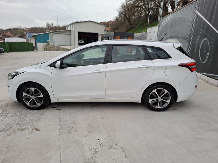 Hyundai I30 Wagon 1.6CRDi - 173 295 км